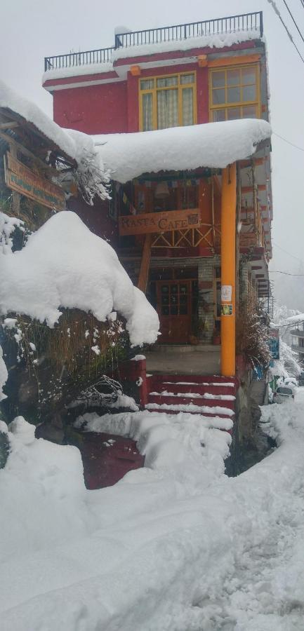 Rasta Cafe And Lodge Manāli Exterior foto